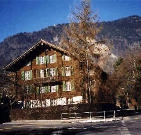 Dr. Med. Vet. Tempelman インターラーケン